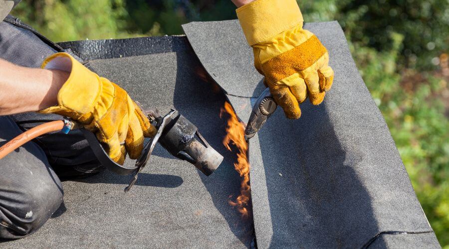 Professional gutter cleaning in Republican City, NE